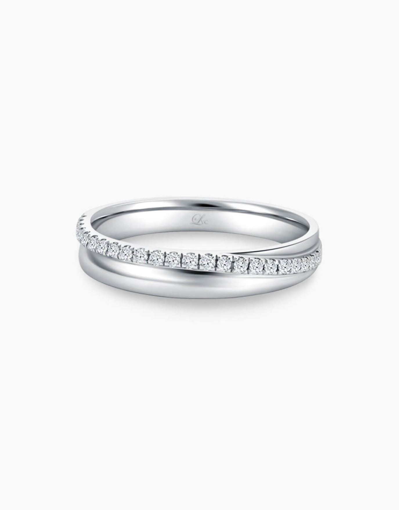 LVC platinum ring designed with a curved row of stunning diamonds