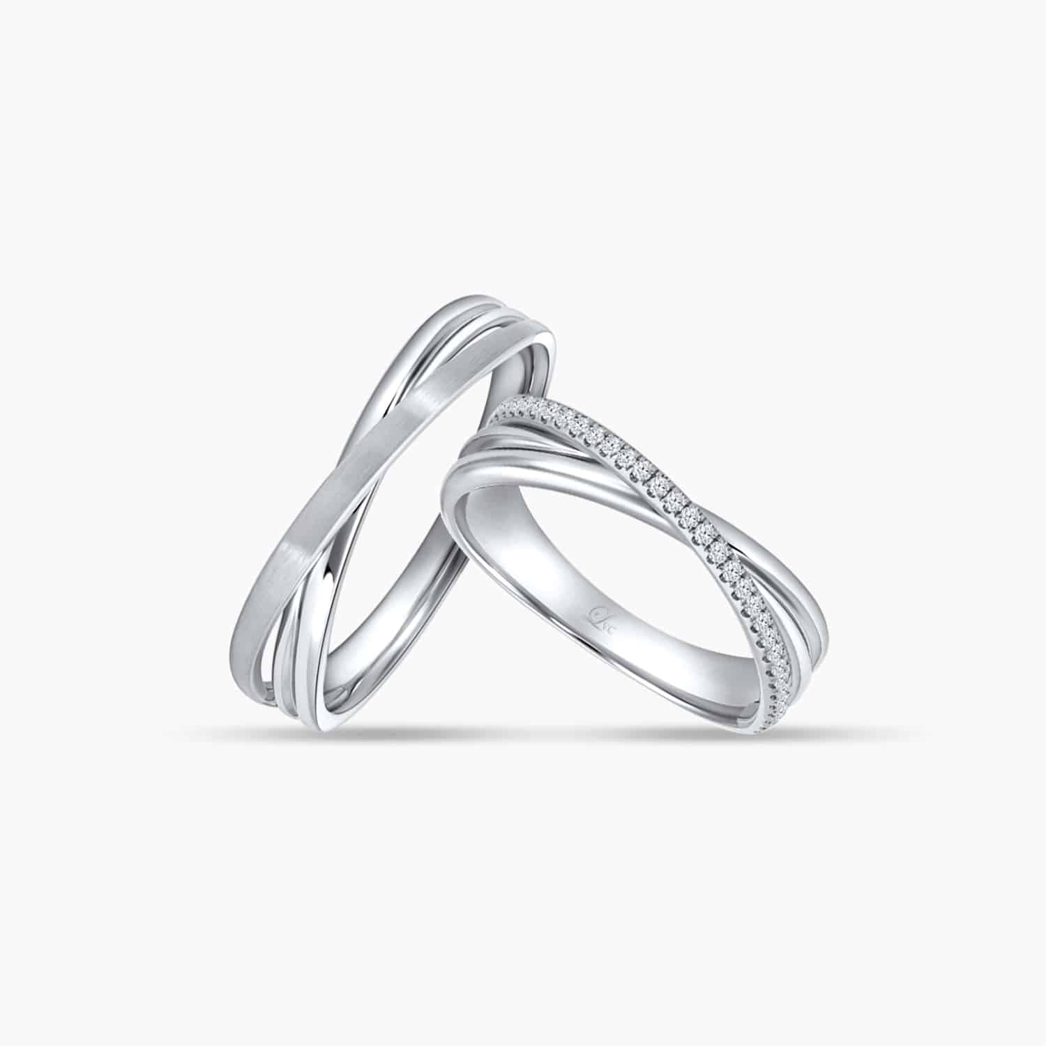 LVC Desirio Cross Wedding Ring Set in White Gold with Brilliant Diamonds on a White Gold Band