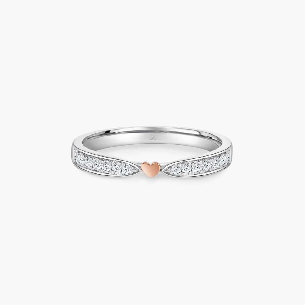 LVC ETERNO HEART WEDDING BAND IN WHITE AND ROSE GOLD WITH BRILLIANT DIAMONDS a white gold engagement wedding ring or wedding band for women in white and rose gold with 14 diamonds 钻石 戒指 cincin diamond