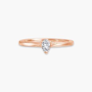 LVC PRECIEUX CLASSIC TEARDROP DRIAMOND RING a diamond ring with teardrop shaped diamond in 14k rose gold with a diamond of 0.20 carat weight cincin diamond 钻石 戒指