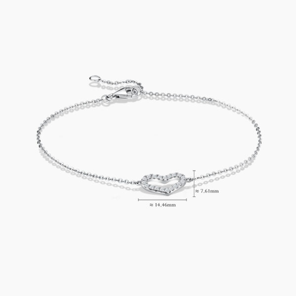 LVC BRACELETS CHARMES TENDER HEART close up of the petite heart outlined with 19 diamonds in 14k white gold