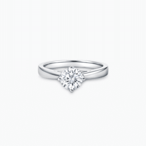 diamond engagement ring with classic solitaire design